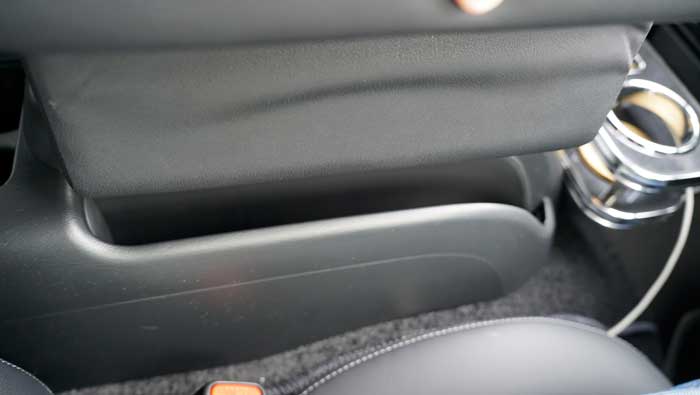 ハイエース アームレスト 簡単取付