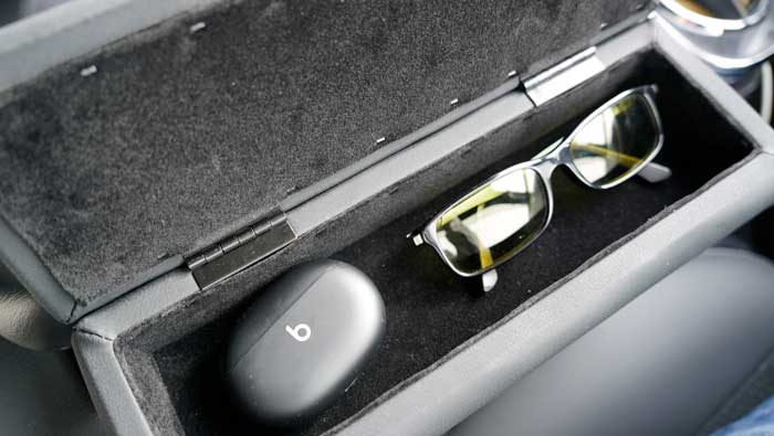 ハイエース アームレスト 小物入れ